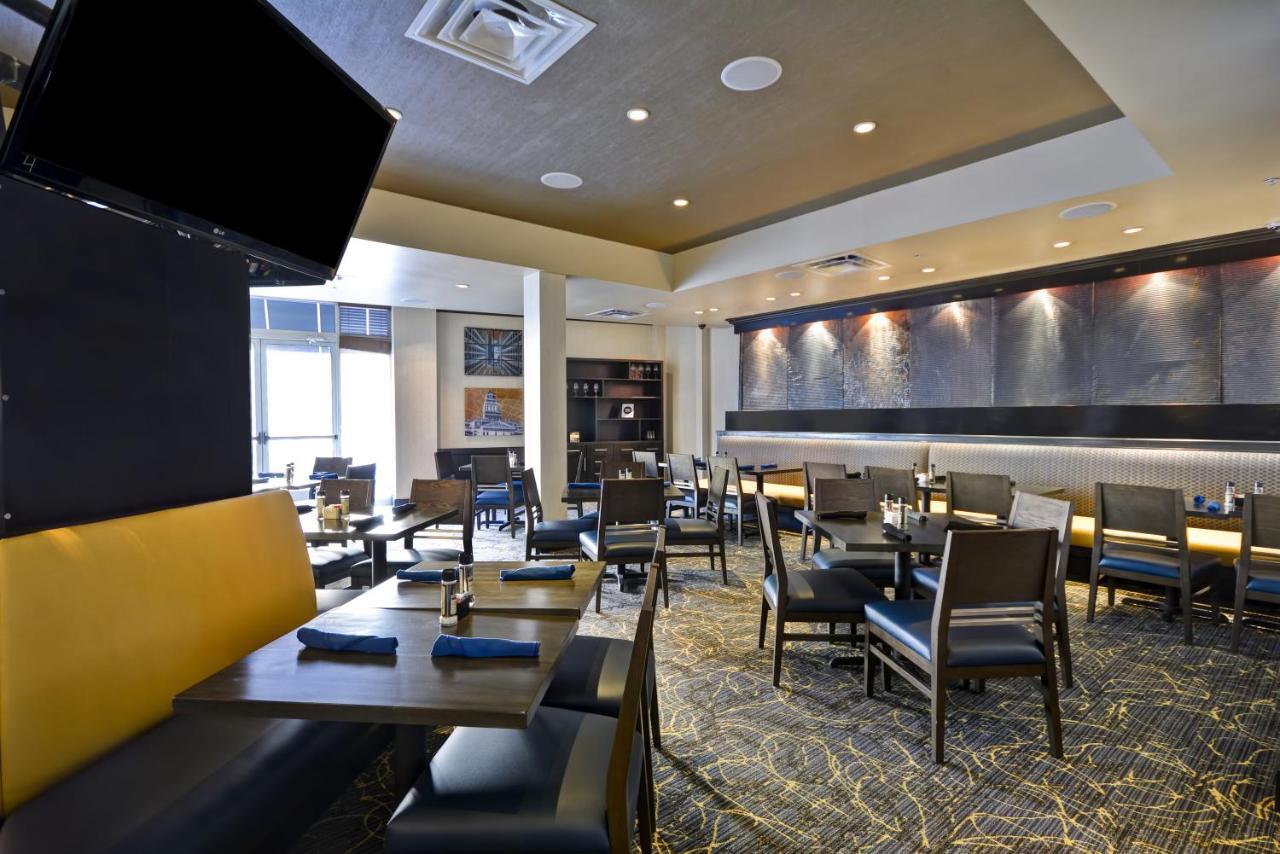 Holiday Inn Detroit Metro Airport By Ihg Ромулус Экстерьер фото