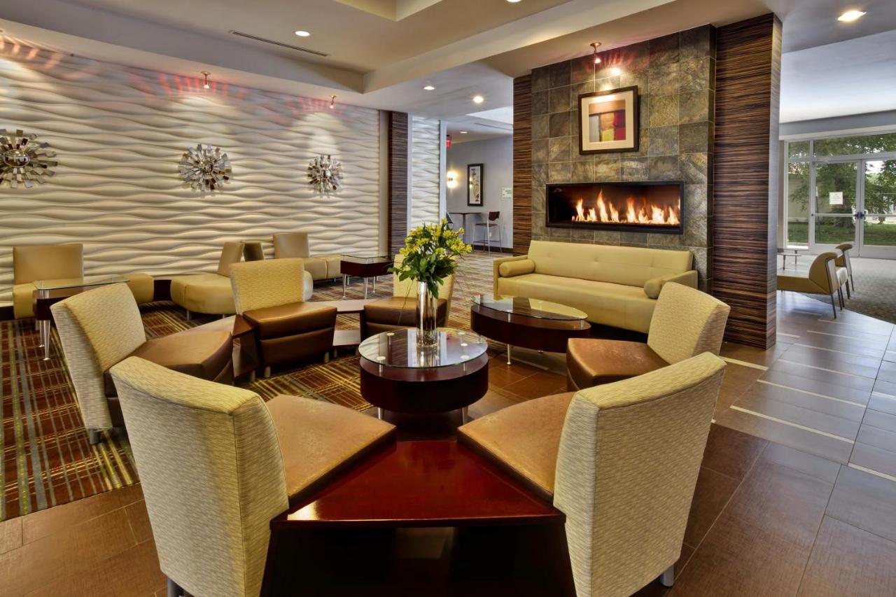 Holiday Inn Detroit Metro Airport By Ihg Ромулус Экстерьер фото